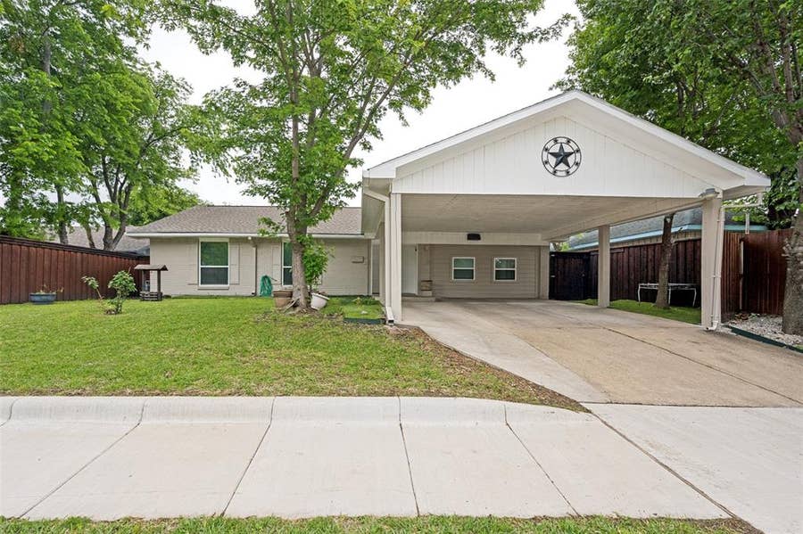 Property photo for 625 Kingston Drive, Grand Prairie, TX