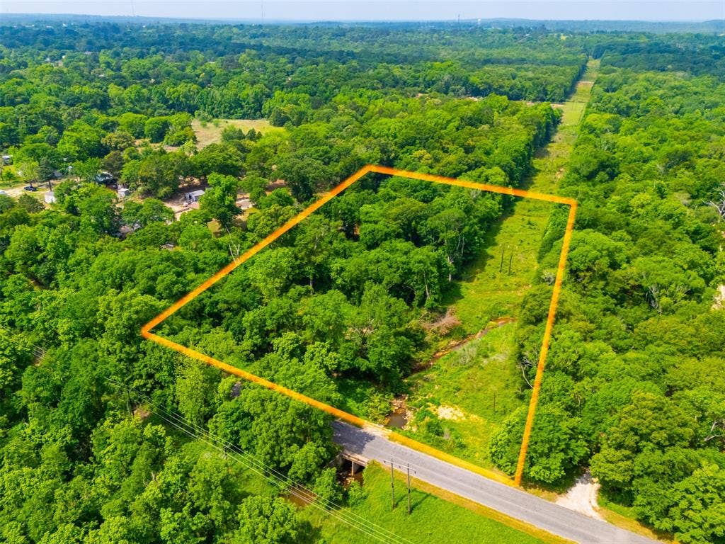 855 N Prairieville Street, Athens, TX 75751 855 N Prairieville Street, Athens, TX 75751