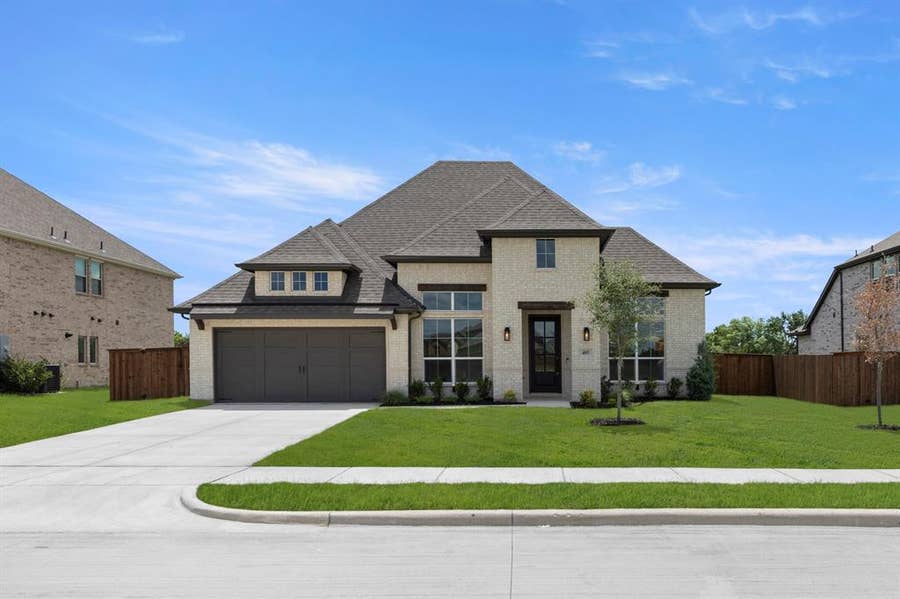 Property photo for 405 Heritage Hill Drive, Forney, TX