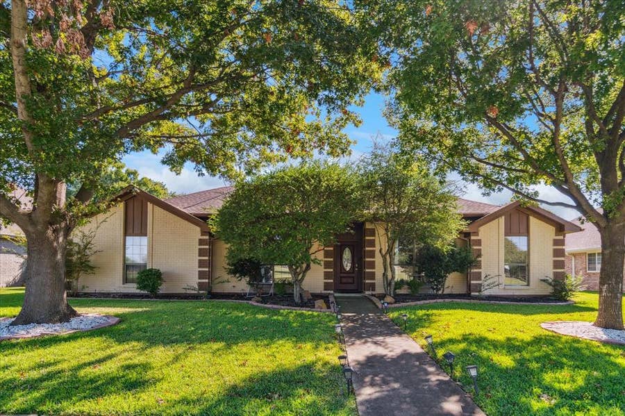Property photo for 4436 Emerson Drive, Plano, TX
