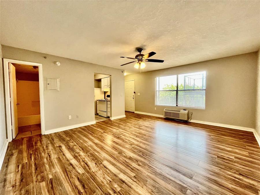 Property photo for 701 W Sycamore Street, #206, Denton, TX