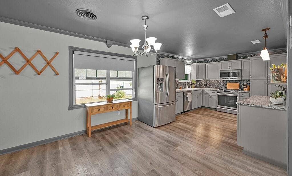1825 Rambler Drive, Waco, TX 76710 1825 Rambler Drive, Waco, TX 76710
