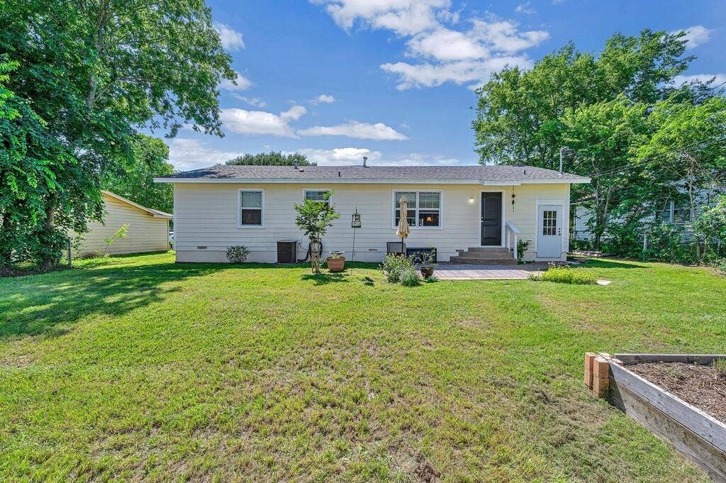 1825 Rambler Drive, Waco, TX 76710 1825 Rambler Drive, Waco, TX 76710