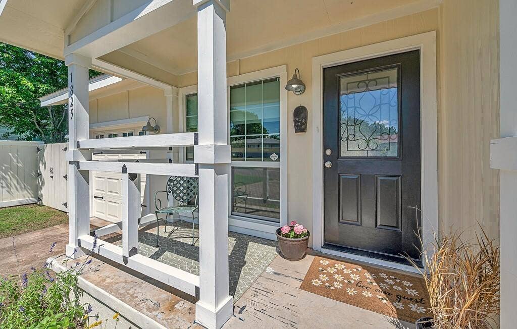 1825 Rambler Drive, Waco, TX 76710 1825 Rambler Drive, Waco, TX 76710