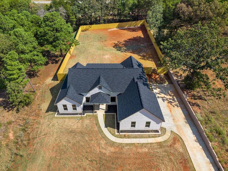 Property photo for 19682 Dove Ridge Drive, Lindale, TX