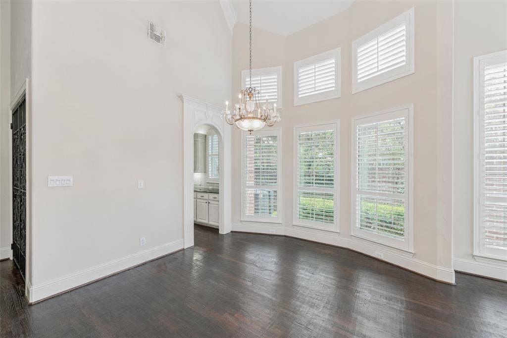 9131 Cochran Bluff Lane, Dallas, TX 75220 Formal dining.