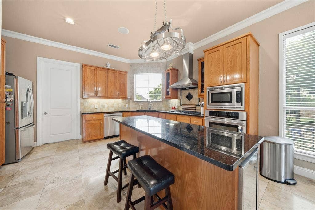 9111 Cliffside, Grand Prairie, TX 75104 9111 Cliffside, Grand Prairie, TX 75104