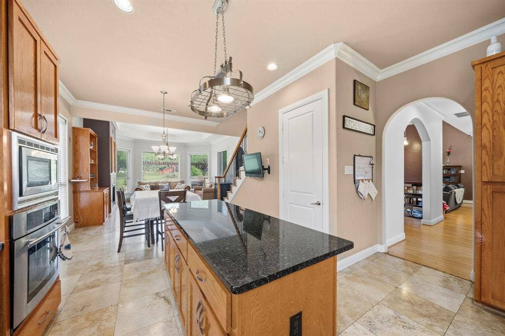 9111 Cliffside, Grand Prairie, TX 75104 9111 Cliffside, Grand Prairie, TX 75104