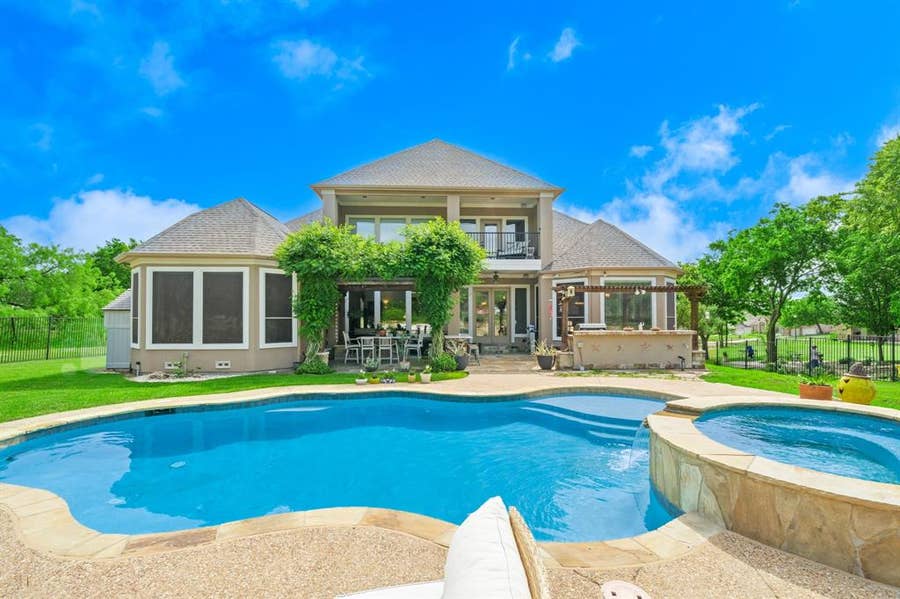 Property photo for 9111 Cliffside, Grand Prairie, TX