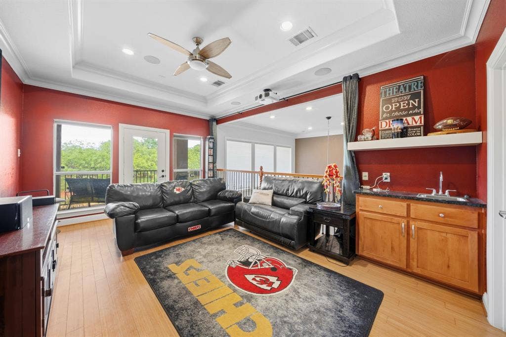 9111 Cliffside, Grand Prairie, TX 75104 9111 Cliffside, Grand Prairie, TX 75104