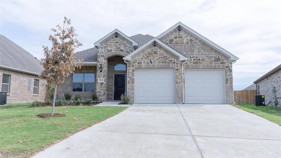 Property photo for 7814 Willow Court, Greenville, TX