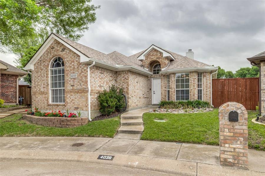 Property photo for 4038 Midrose Trail, Dallas, TX