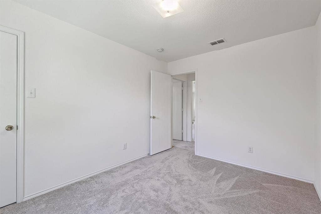 5424 Elk Ridge Drive, Watauga, TX 76137 5424 Elk Ridge Drive, Watauga, TX 76137