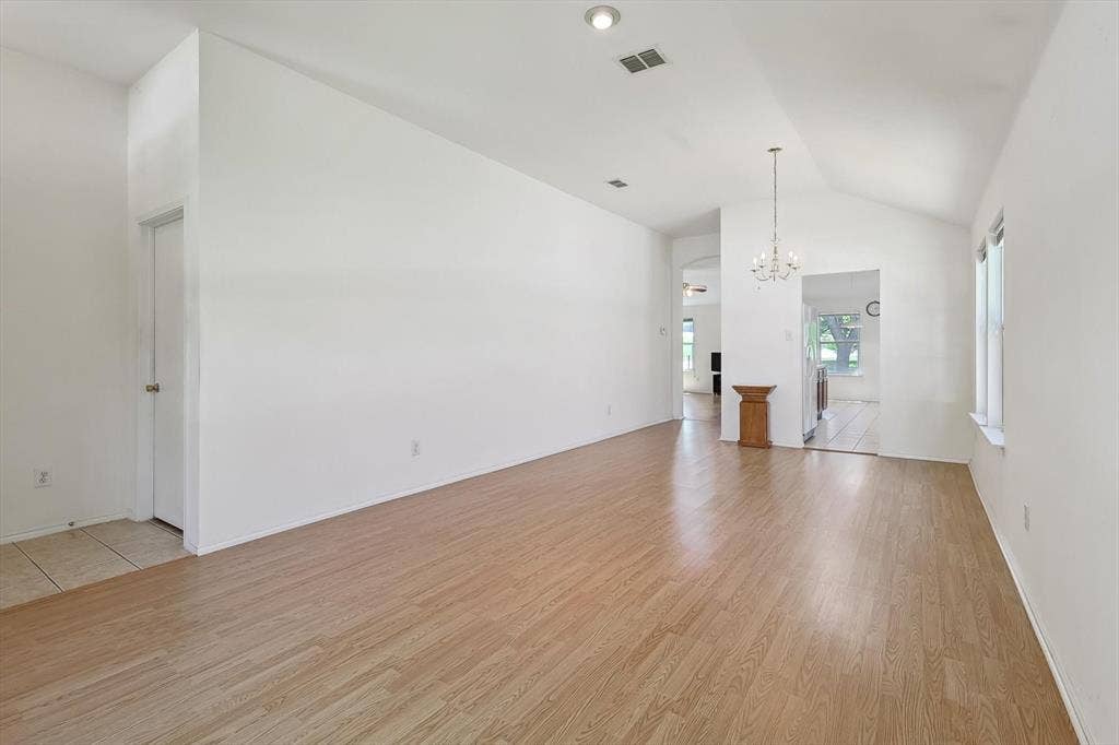 5424 Elk Ridge Drive, Watauga, TX 76137 5424 Elk Ridge Drive, Watauga, TX 76137