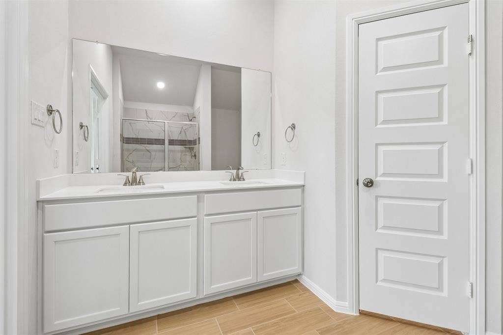 7424 Sunset Valley Lane, Denton, TX 76259