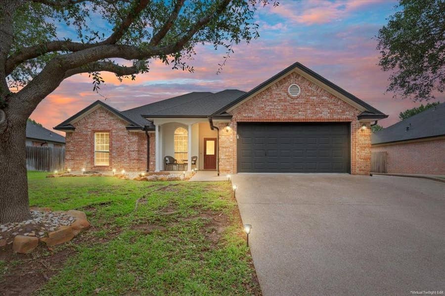 Property photo for 10517 Calaveras, Waco, TX