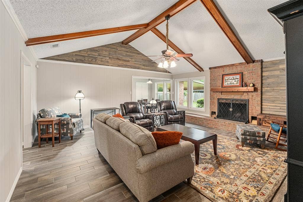 1102 Mill Run Road, Athens, TX 75751 1102 Mill Run Road, Athens, TX 75751