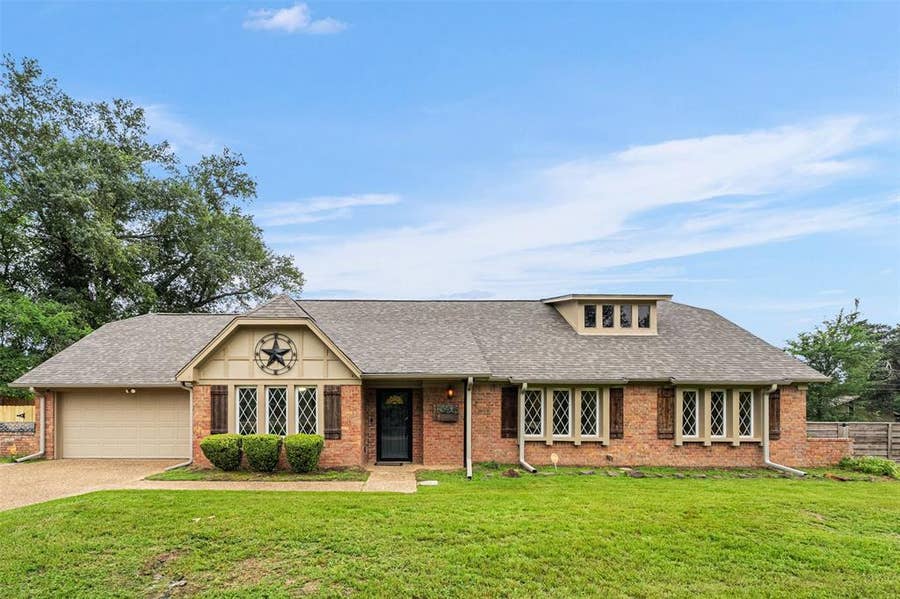 Property photo for 1102 Mill Run Road, Athens, TX