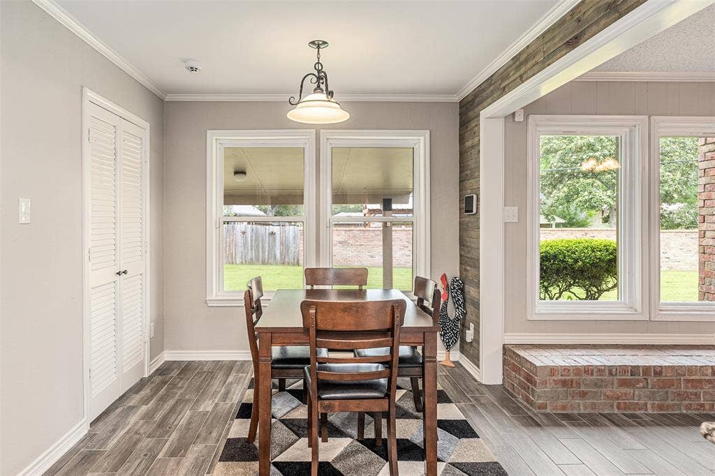 1102 Mill Run Road, Athens, TX 75751 Breakfast area off of kitchen open to living room.