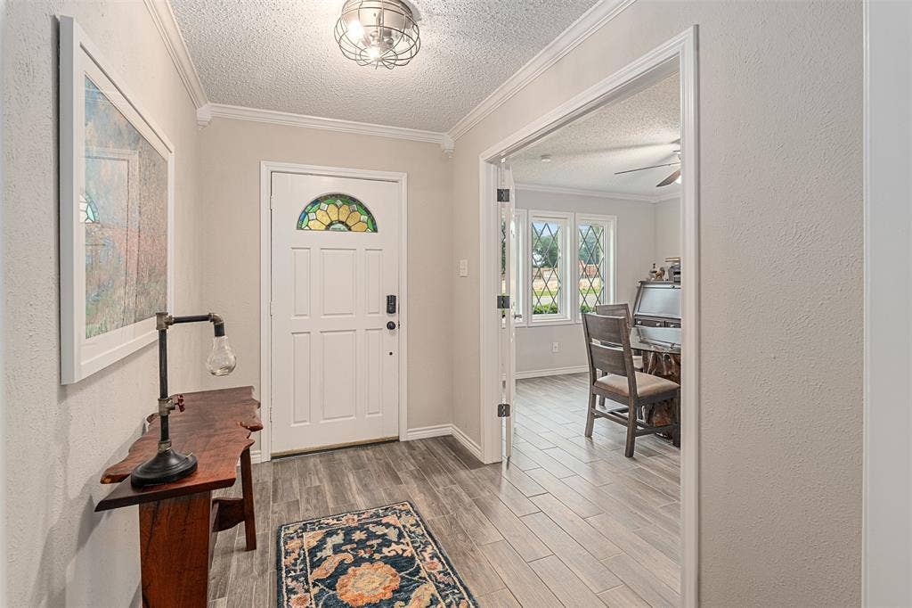 1102 Mill Run Road, Athens, TX 75751 Front door entry way. All new tile floors throughout entire home.