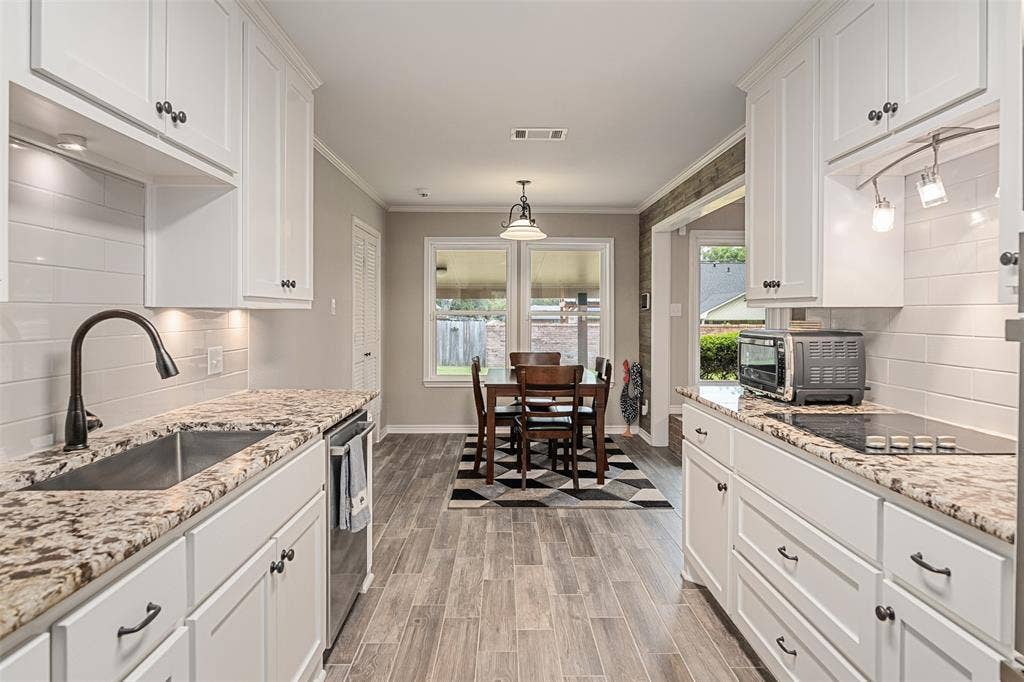 1102 Mill Run Road, Athens, TX 75751 1102 Mill Run Road, Athens, TX 75751