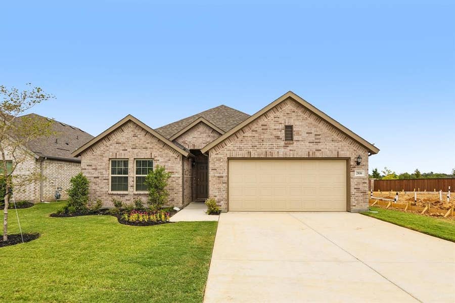 Property photo for 2816 Tamarack Lane, Denton, TX
