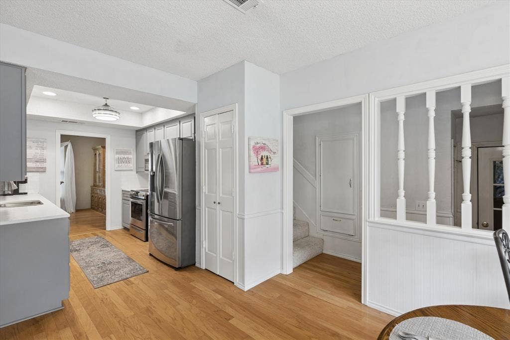 1401 Clover Hill Road, Mansfield, TX 76063 1401 Clover Hill Road, Mansfield, TX 76063