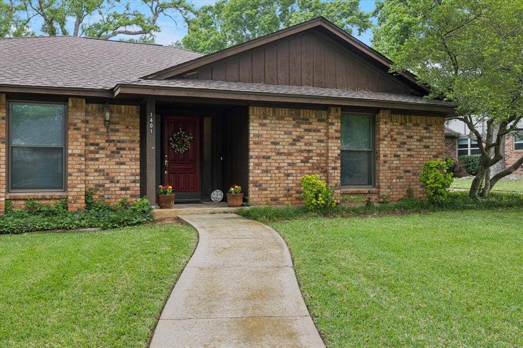 1401 Clover Hill Road, Mansfield, TX 76063 1401 Clover Hill Road, Mansfield, TX 76063