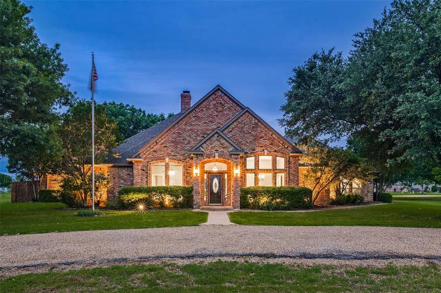 Property photo for 9687 County Road 483, Lavon, TX