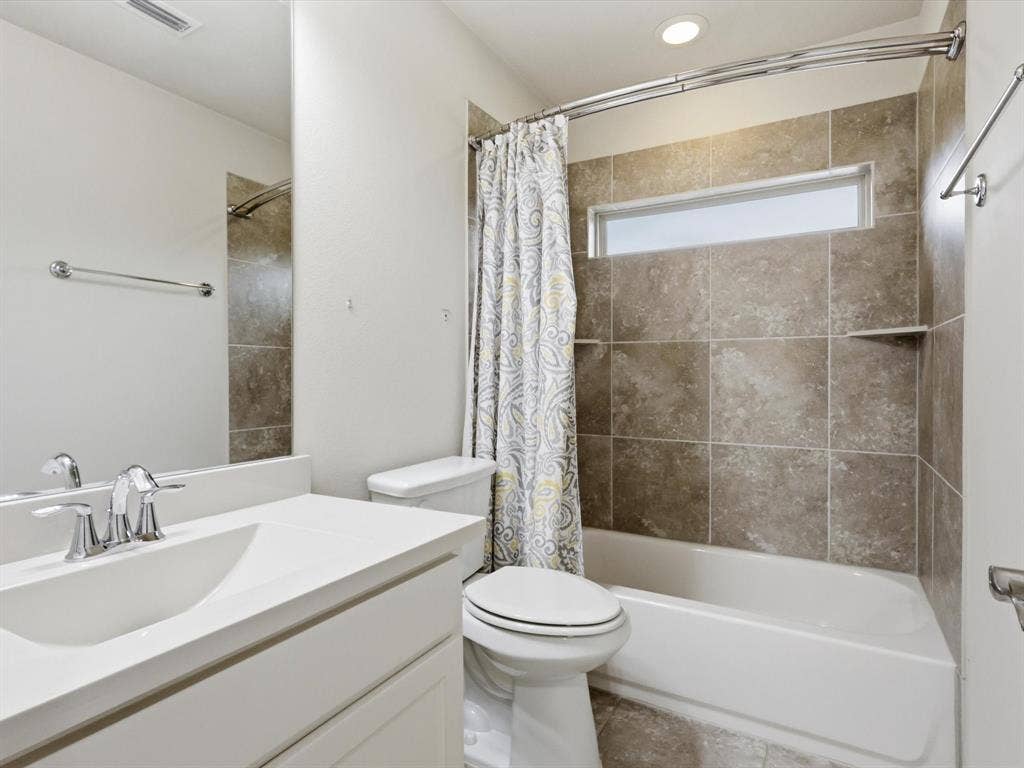 2724 Dames Lane, Irving, TX 75063 2724 Dames Lane, Irving, TX 75063