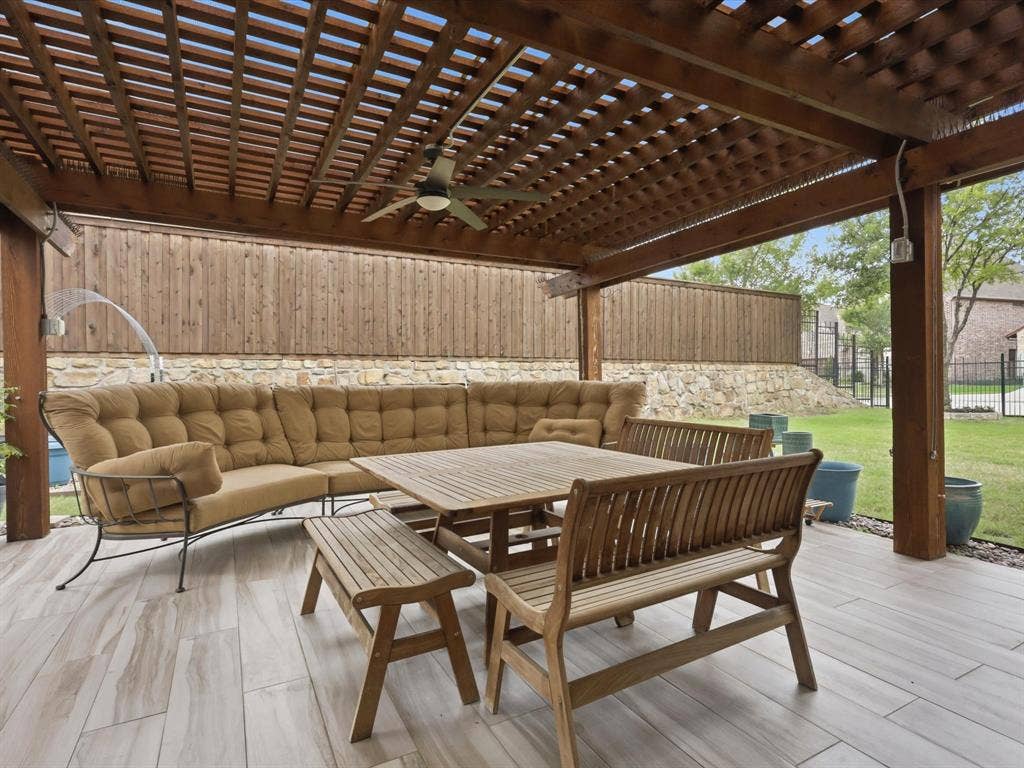 2724 Dames Lane, Irving, TX 75063 2724 Dames Lane, Irving, TX 75063