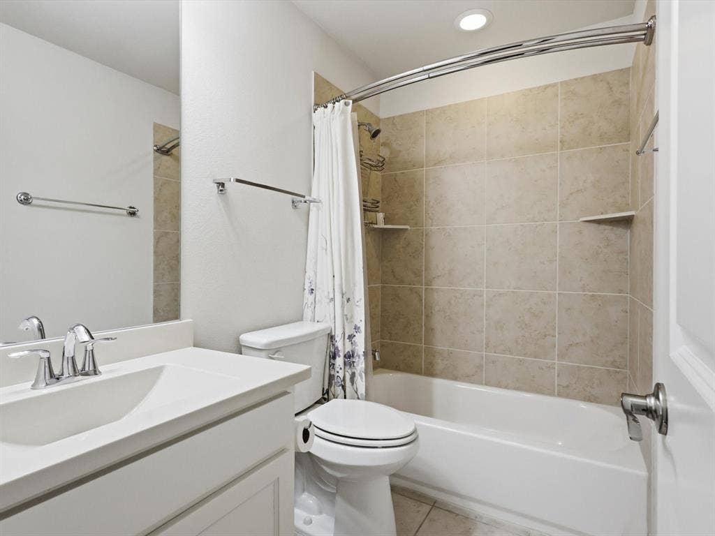 2724 Dames Lane, Irving, TX 75063 2724 Dames Lane, Irving, TX 75063