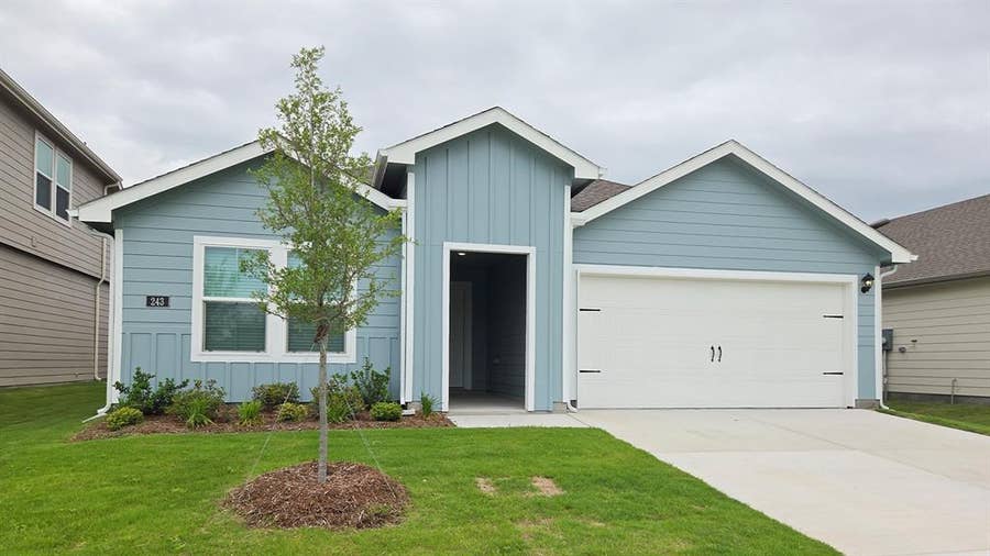 Property photo for 243 Desert Willow Way, Royse City, TX