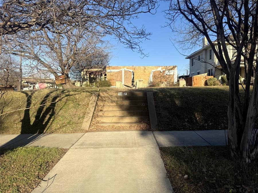 Property photo for 2407 Park Row Avenue, Dallas, TX
