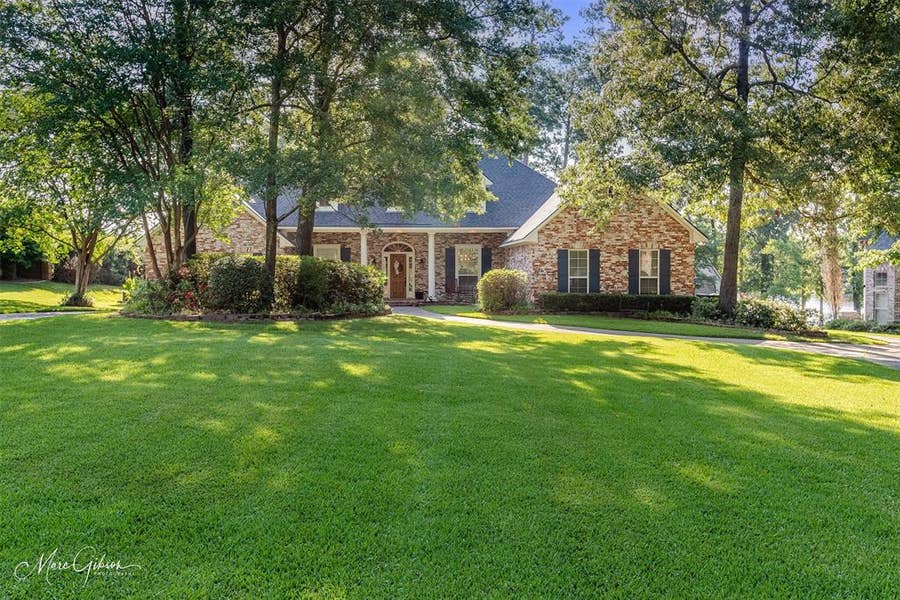 Property photo for 1215 Bay Ridge Drive, Benton, LA