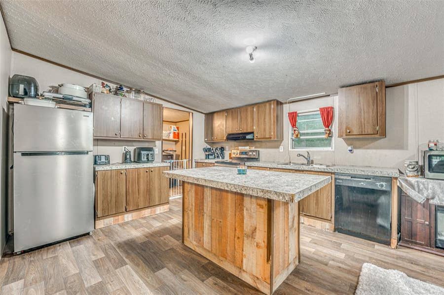 Property photo for 1478 Shawnee Circle, Hawk Cove, TX
