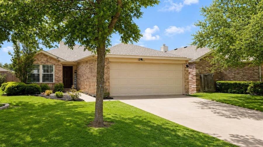 Property photo for 2002 Fairview Drive, Forney, TX