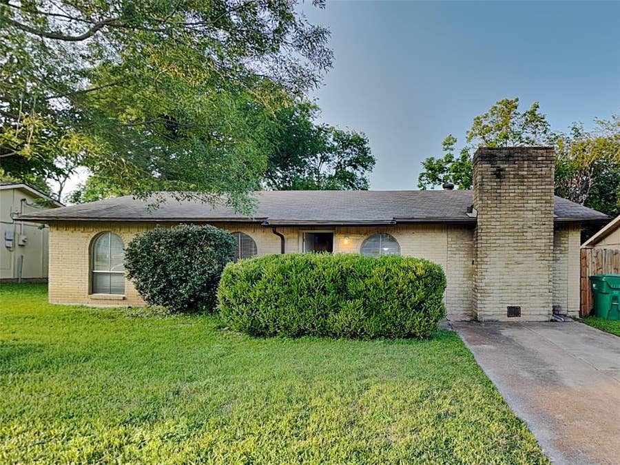 Property photo for 117 Cooper Street, Cedar Hill, TX