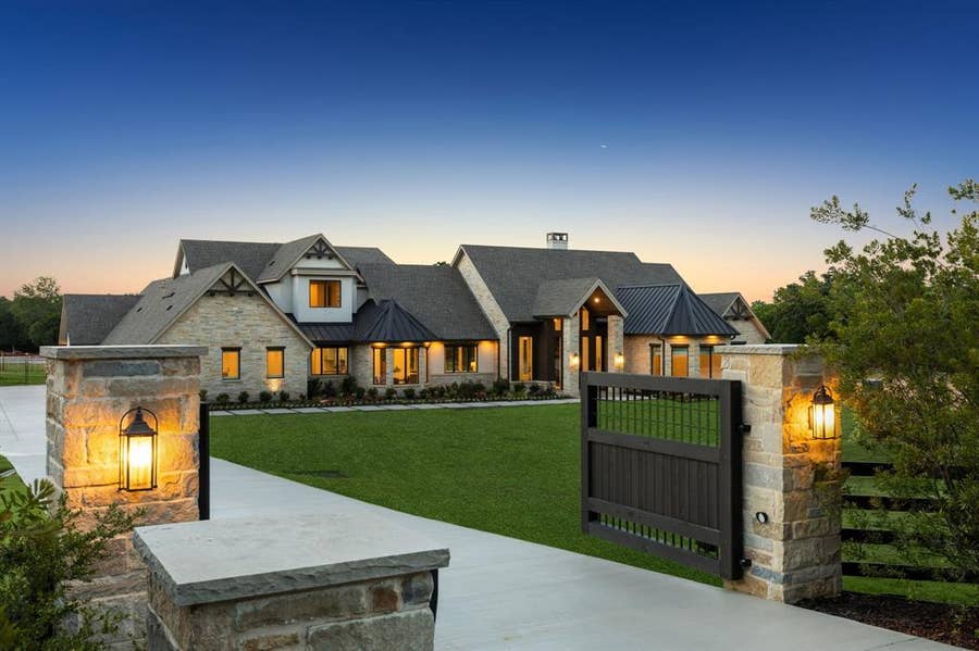 Property photo for 500 E Bob Jones Road, Southlake, TX