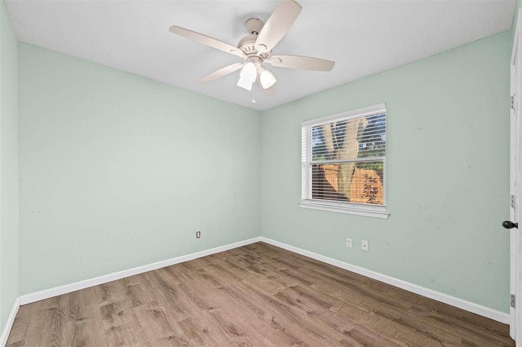 1123 Saturn Drive, Cedar Hill, TX 75104 1123 Saturn Drive, Cedar Hill, TX 75104