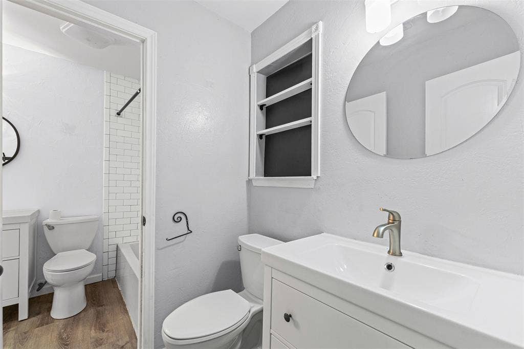 1123 Saturn Drive, Cedar Hill, TX 75104 1123 Saturn Drive, Cedar Hill, TX 75104