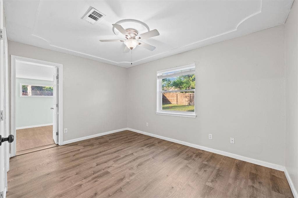 1123 Saturn Drive, Cedar Hill, TX 75104 1123 Saturn Drive, Cedar Hill, TX 75104