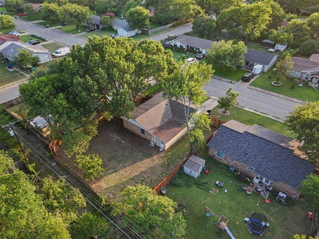 1123 Saturn Drive, Cedar Hill, TX 75104 1123 Saturn Drive, Cedar Hill, TX 75104