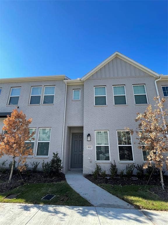 Property photo for 9931 Tolbert Street, Irving, TX