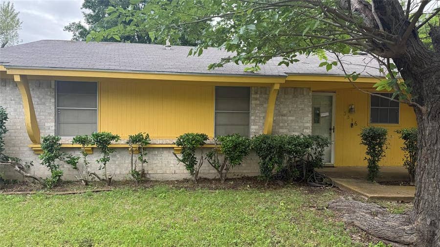 Property photo for 3516 Softcloud Drive, Dallas, TX