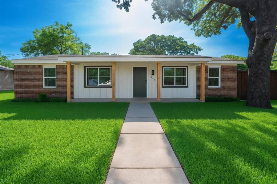 Property photo for 717 Magnolia Street, Kennedale, TX
