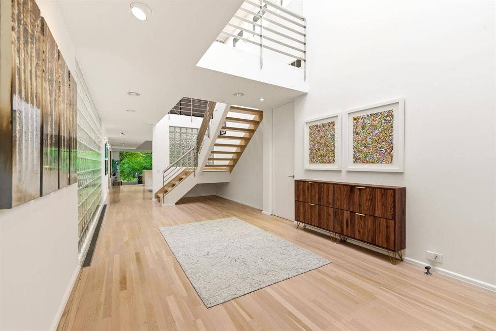 9 Hallshire Court, Dallas, TX 75225 9 Hallshire Court, Dallas, TX 75225