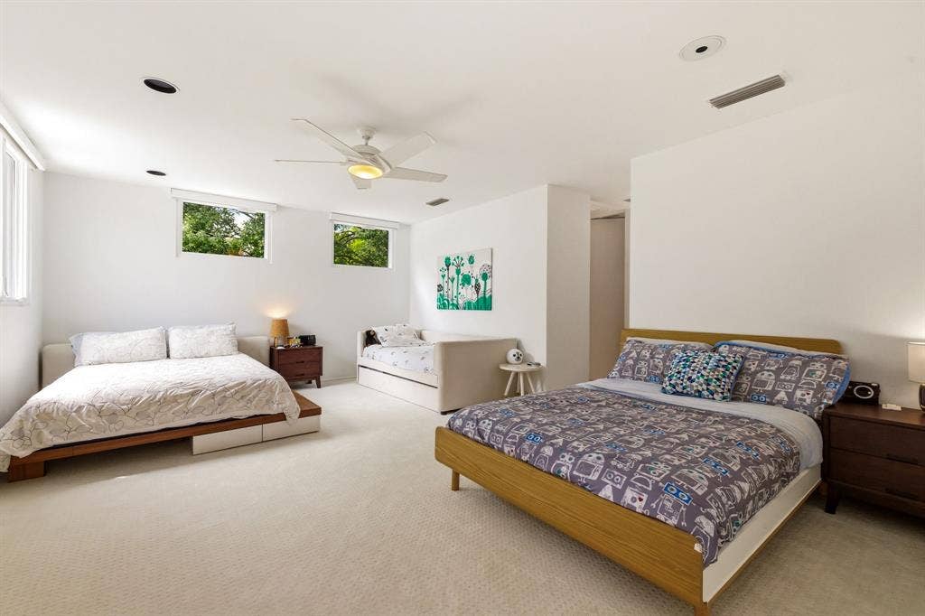 9 Hallshire Court, Dallas, TX 75225 9 Hallshire Court, Dallas, TX 75225
