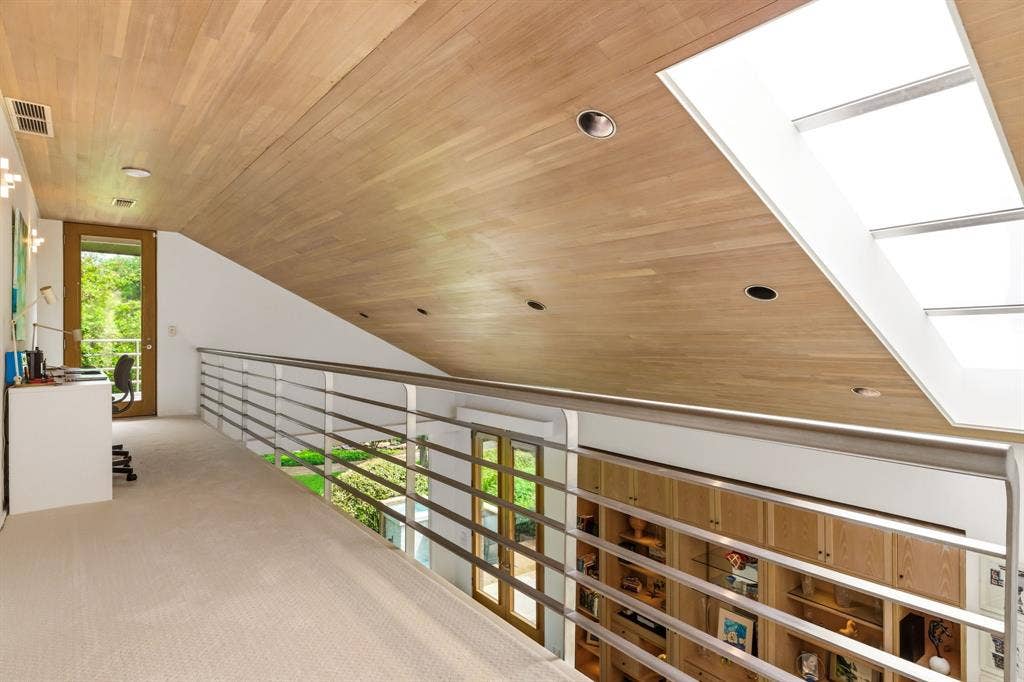 9 Hallshire Court, Dallas, TX 75225 9 Hallshire Court, Dallas, TX 75225