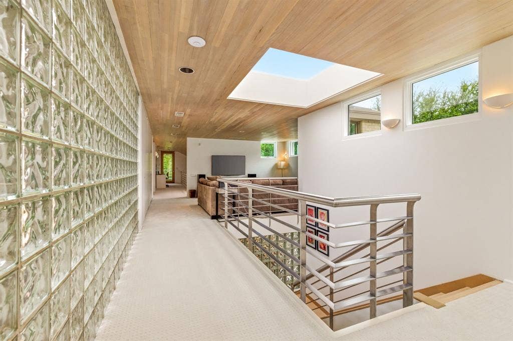 9 Hallshire Court, Dallas, TX 75225 9 Hallshire Court, Dallas, TX 75225